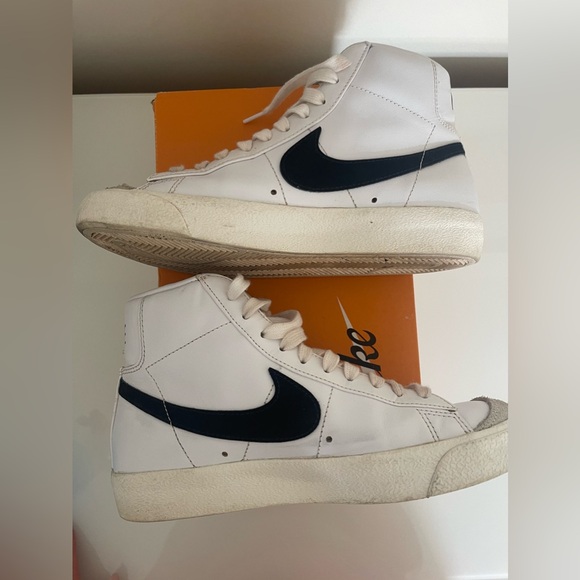 Nike Blazer Mid 77 - Picture 3 of 6